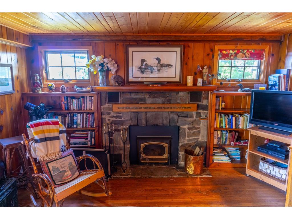 2715 Roberts Island International Falls MN 56649 - Rainy 6767803 image4