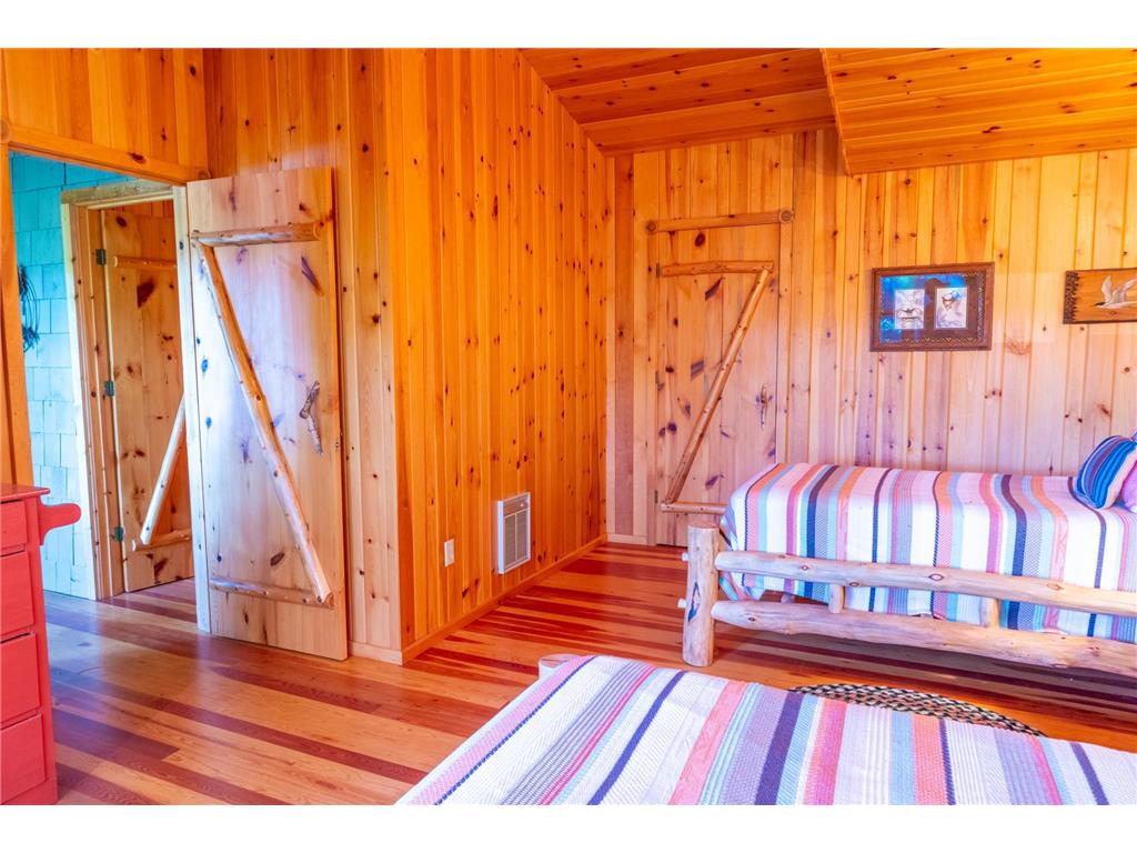 2715 Roberts Island International Falls MN 56649 - Rainy 6767803 image44