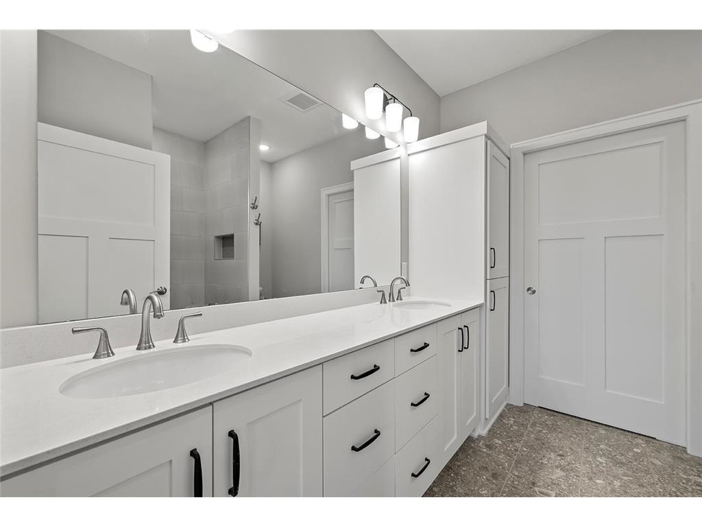 27150 Petes Hill Trail Elko New Market MN 55020 6644954 image18