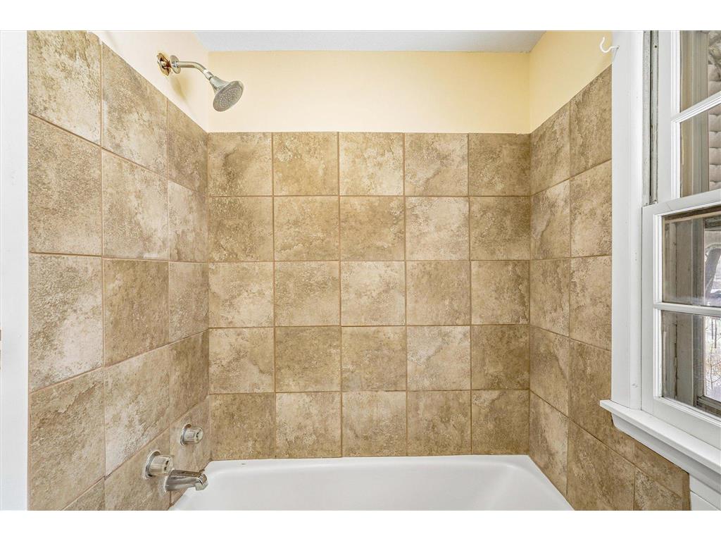 2716 2nd Avenue S Minneapolis MN 55408 6826186 image20