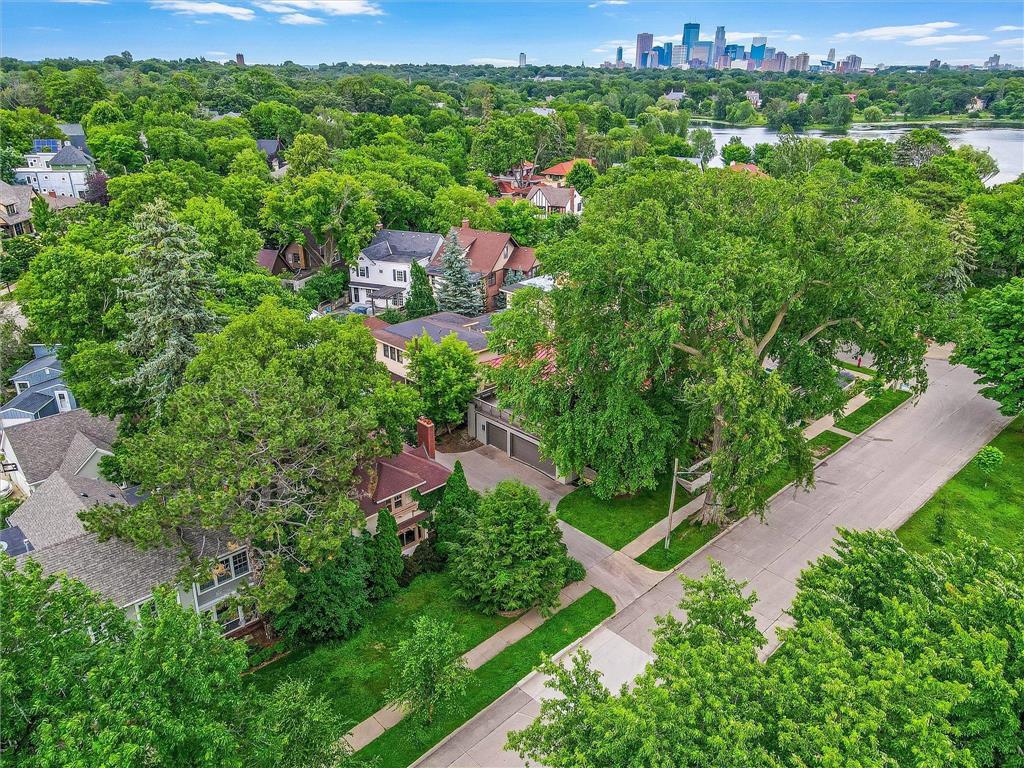2716 Kenilworth Place Minneapolis MN 55405 - Lake of the Isles 6507753 image1
