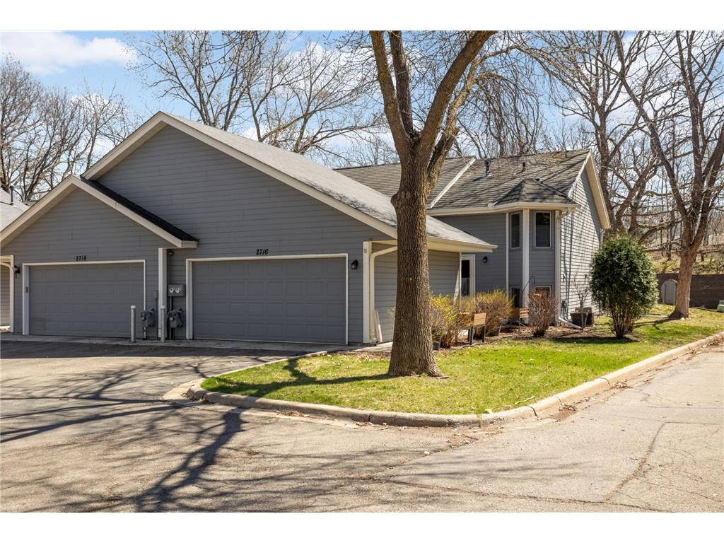 2716 River Woods Lane Burnsville MN 55337 7056182 image1