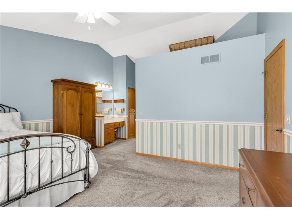 2716 River Woods Lane Burnsville MN 55337 7056182 image14