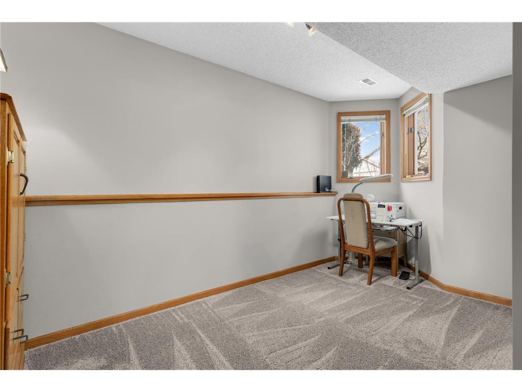 2716 River Woods Lane Burnsville MN 55337 7056182 image22