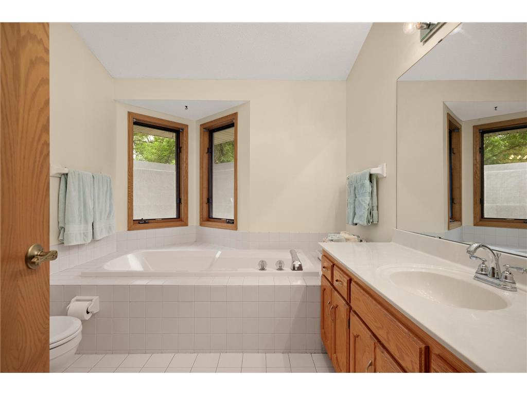 2716 River Woods Lane Burnsville MN 55337 7096454 image22