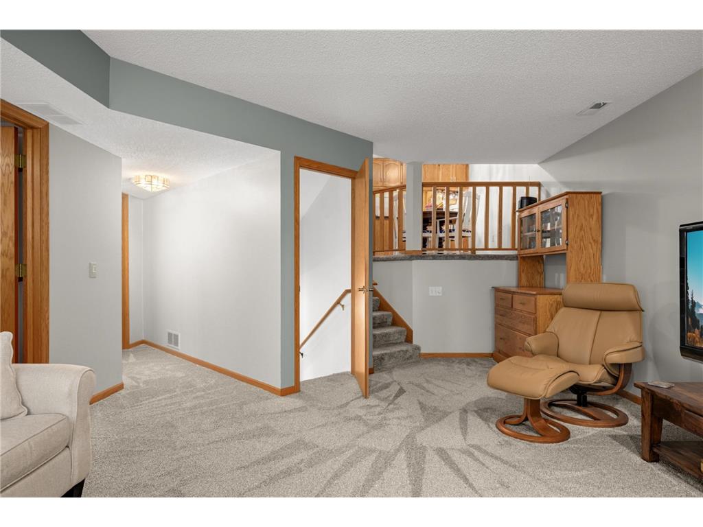 2716 River Woods Lane Burnsville MN 55337 7096454 image26