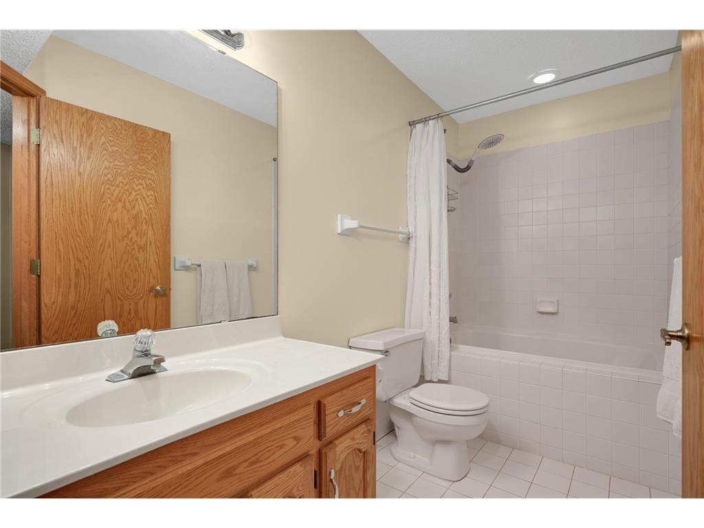 2716 River Woods Lane Burnsville MN 55337 7096454 image29