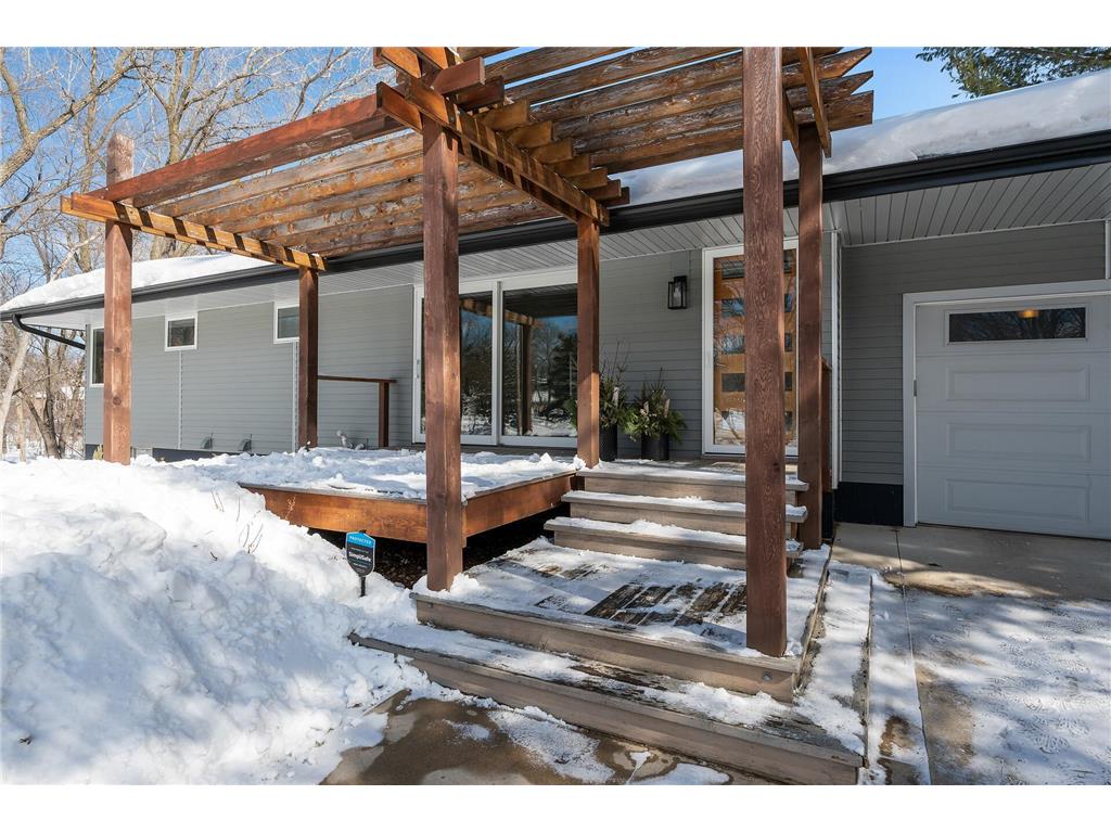 2716 Western Avenue N Roseville MN 55113 6340893 image1