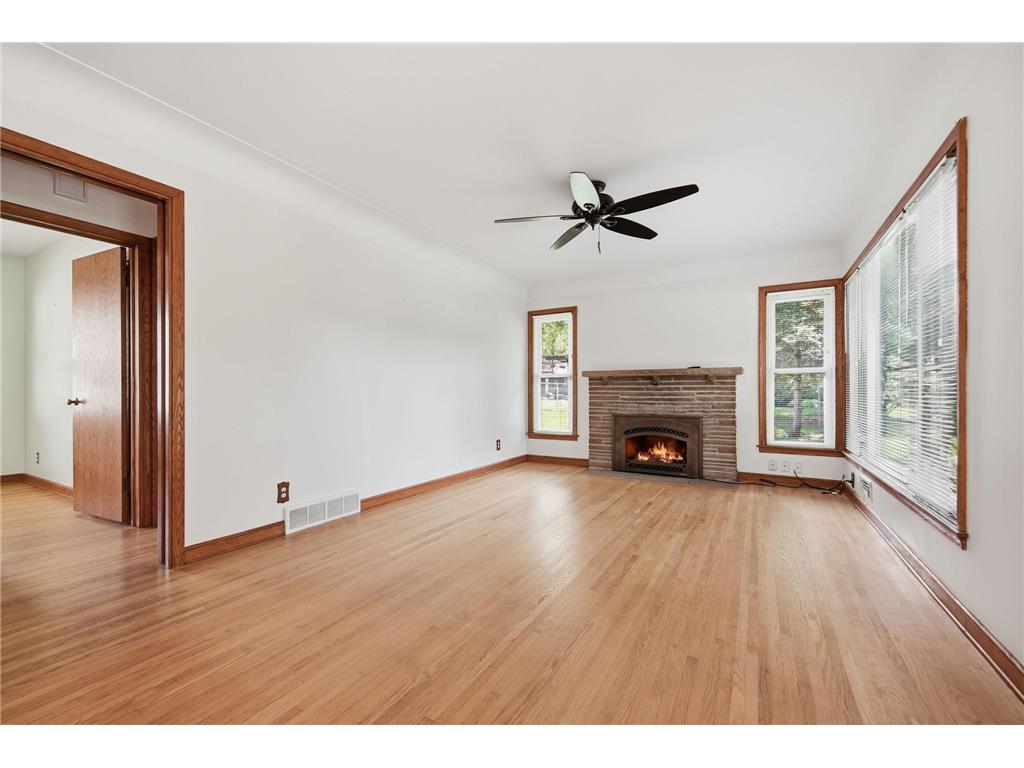 2717 30th Avenue NE Saint Anthony MN 55418 7056729 image16