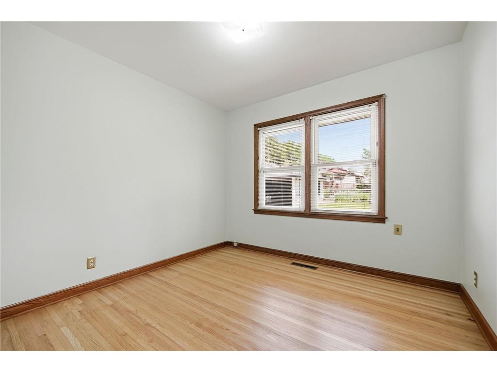 2717 30th Avenue NE Saint Anthony MN 55418 7056729 image21