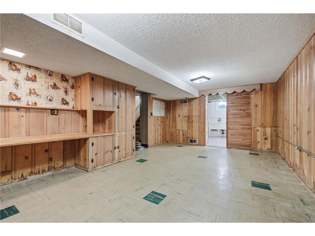 2717 30th Avenue NE Saint Anthony MN 55418 7056729 image27
