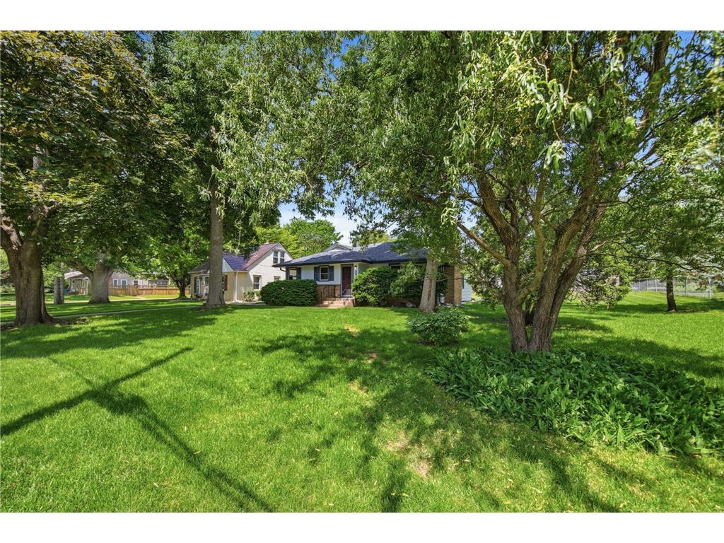 2717 30th Avenue NE Saint Anthony MN 55418 7056729 image3