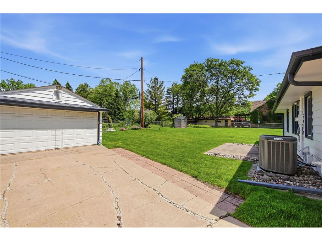 2717 30th Avenue NE Saint Anthony MN 55418 7056729 image36