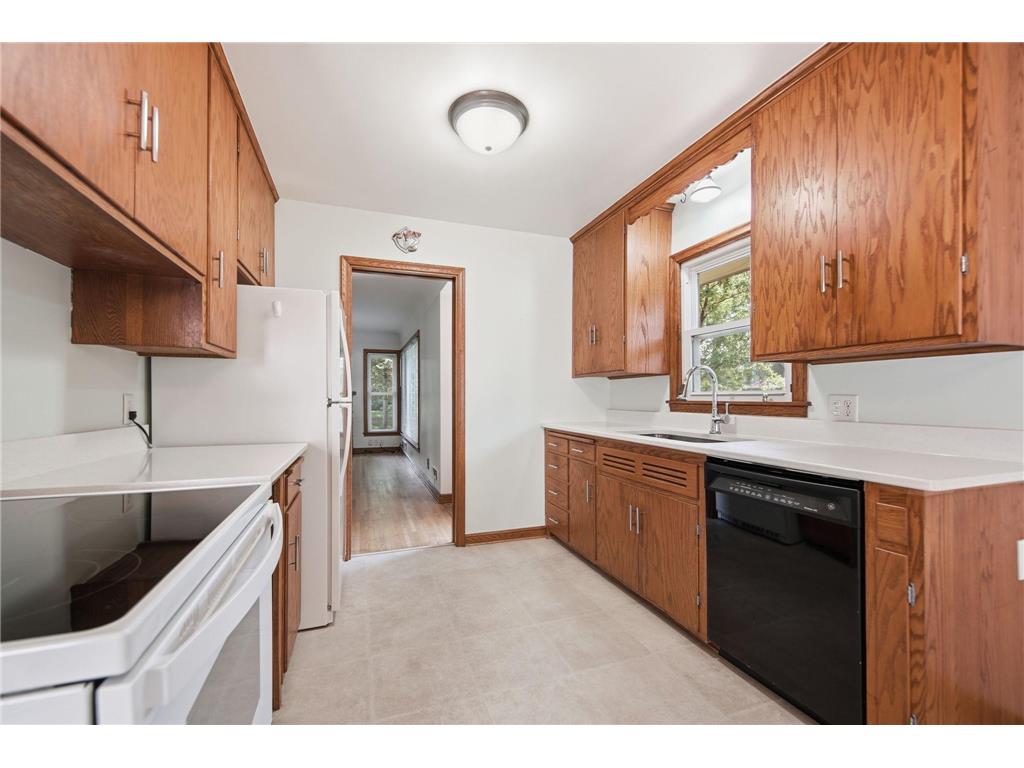 2717 30th Avenue NE Saint Anthony MN 55418 7056729 image7