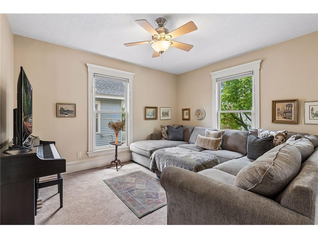 2717 Emerson Avenue S Minneapolis MN 55408 7066653 image25