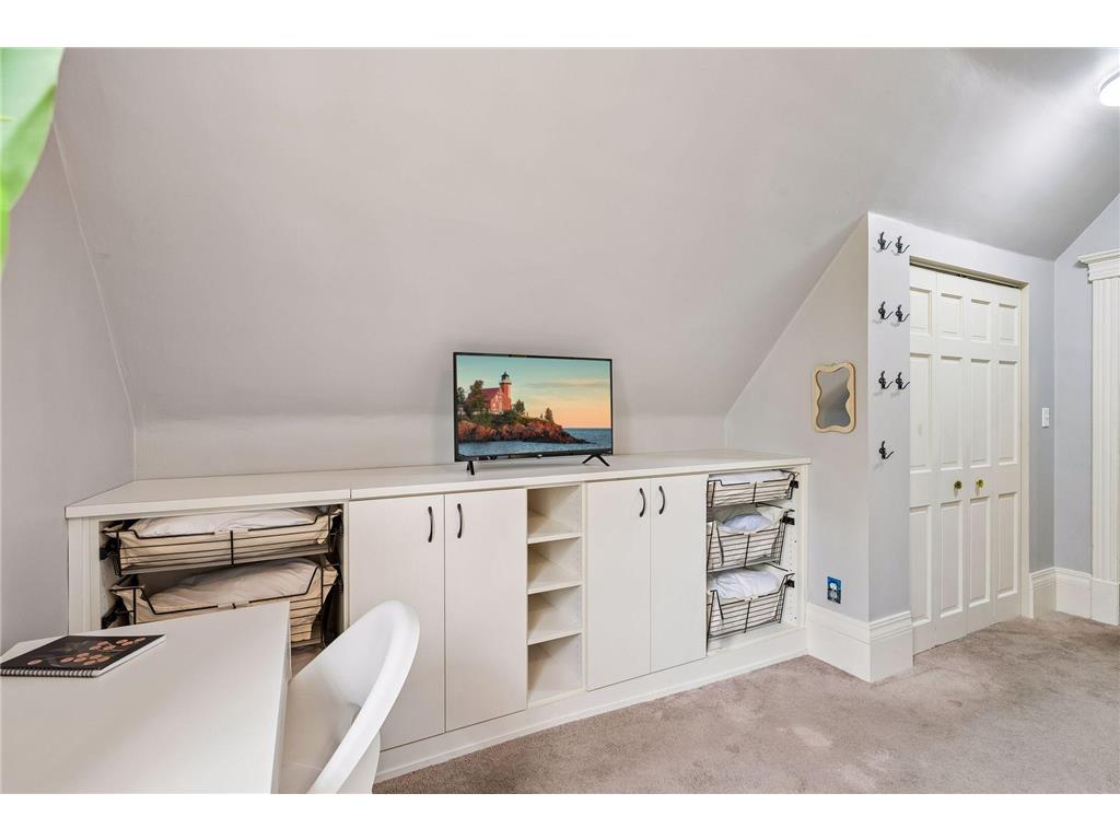 2717 Emerson Avenue S Minneapolis MN 55408 7066653 image32