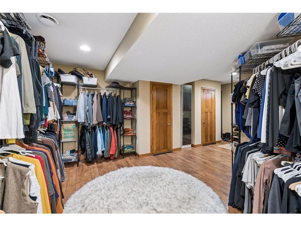2717 Emerson Avenue S Minneapolis MN 55408 7066653 image39