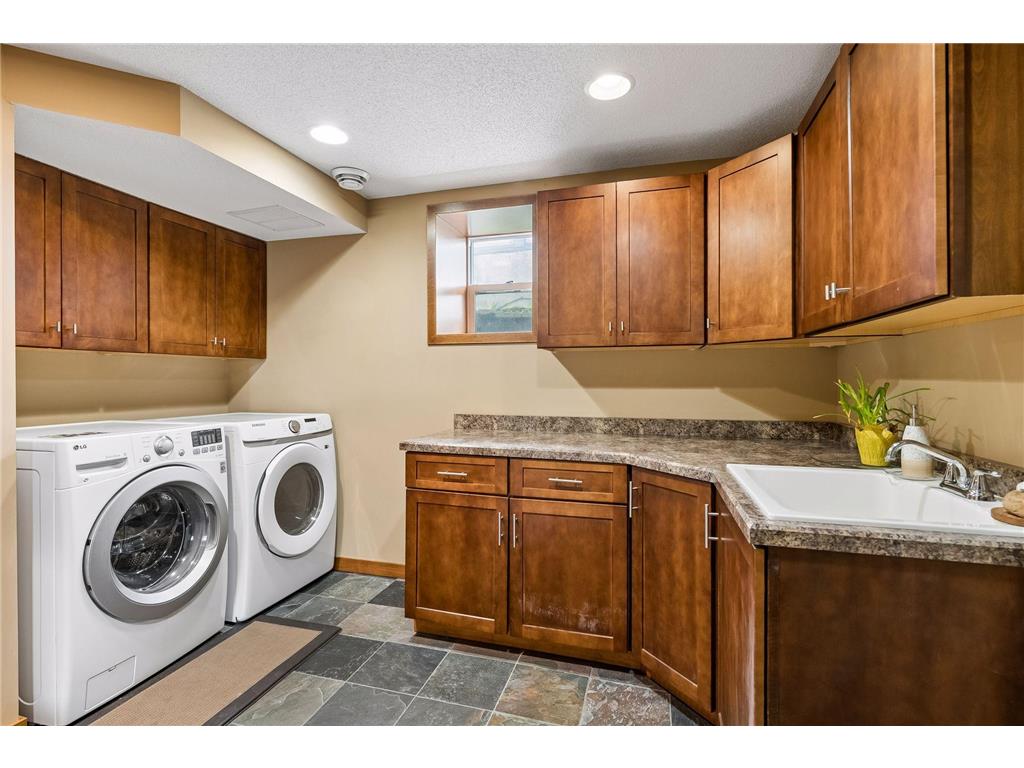 2717 Emerson Avenue S Minneapolis MN 55408 7066653 image40