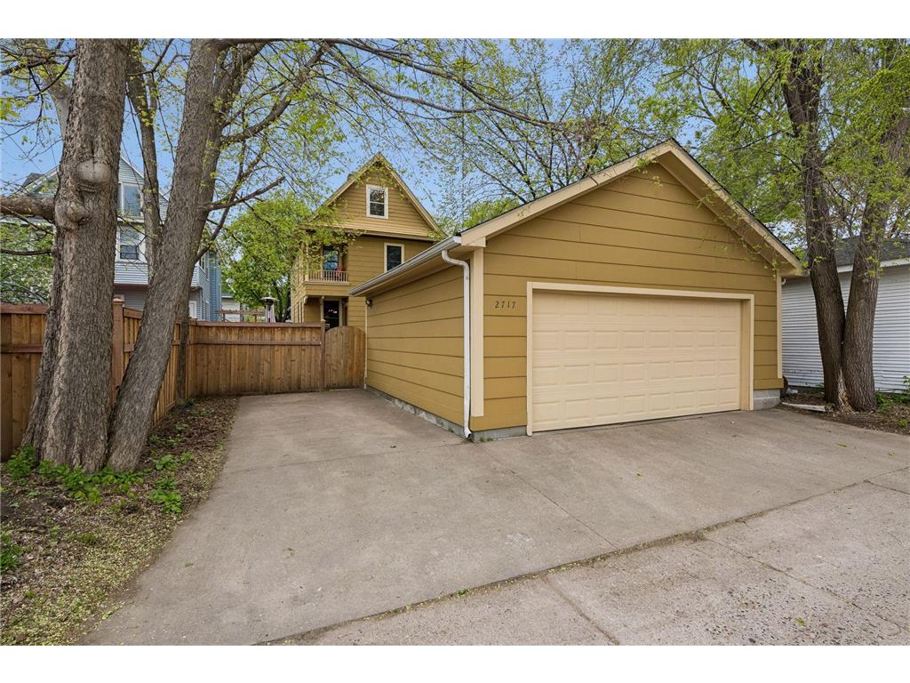 2717 Emerson Avenue S Minneapolis MN 55408 7066653 image48