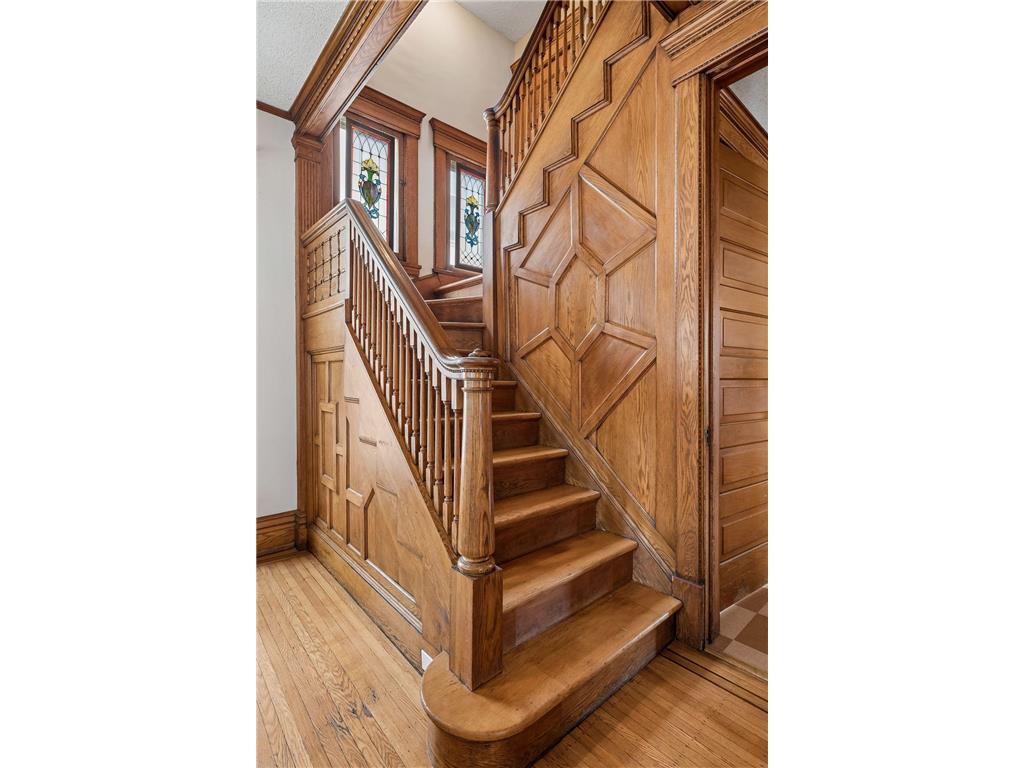 2717 Emerson Avenue S Minneapolis MN 55408 7066653 image6