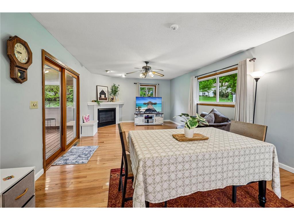 2717 Terrace Drive Burnsville MN 55337 7075998 image10