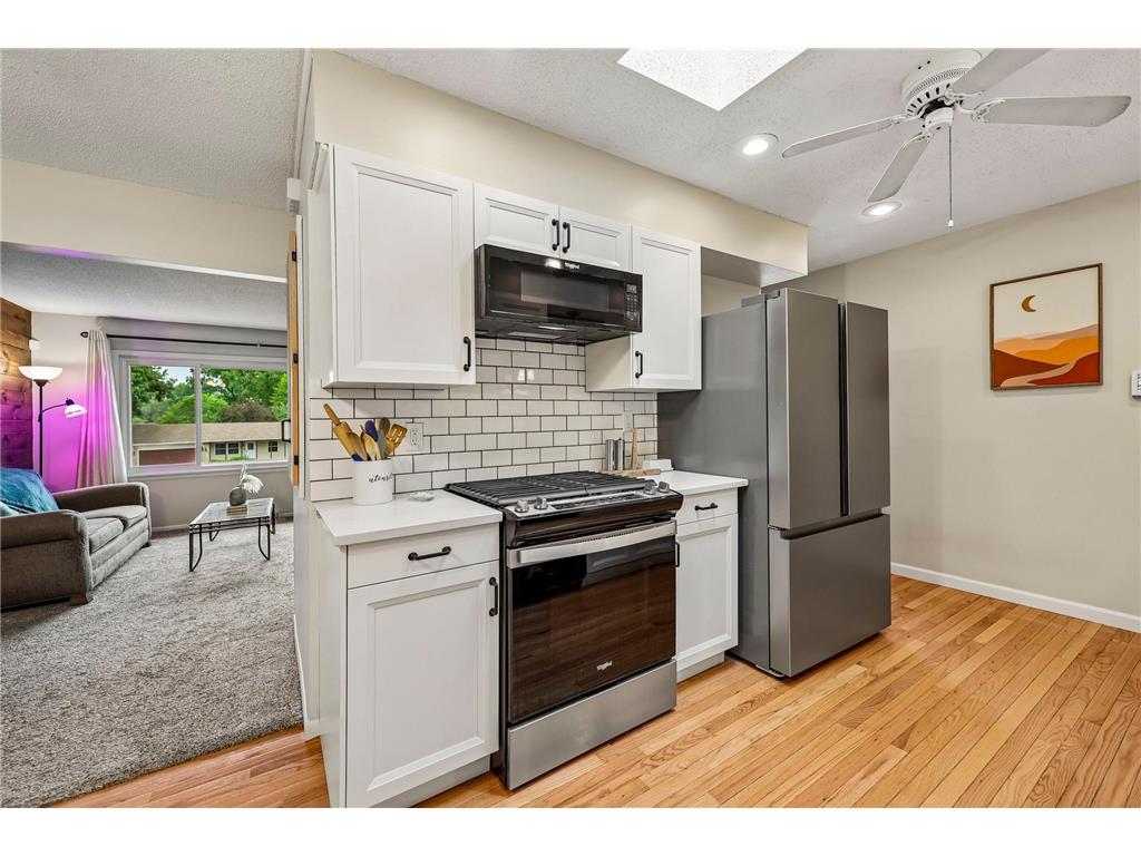 2717 Terrace Drive Burnsville MN 55337 7075998 image8