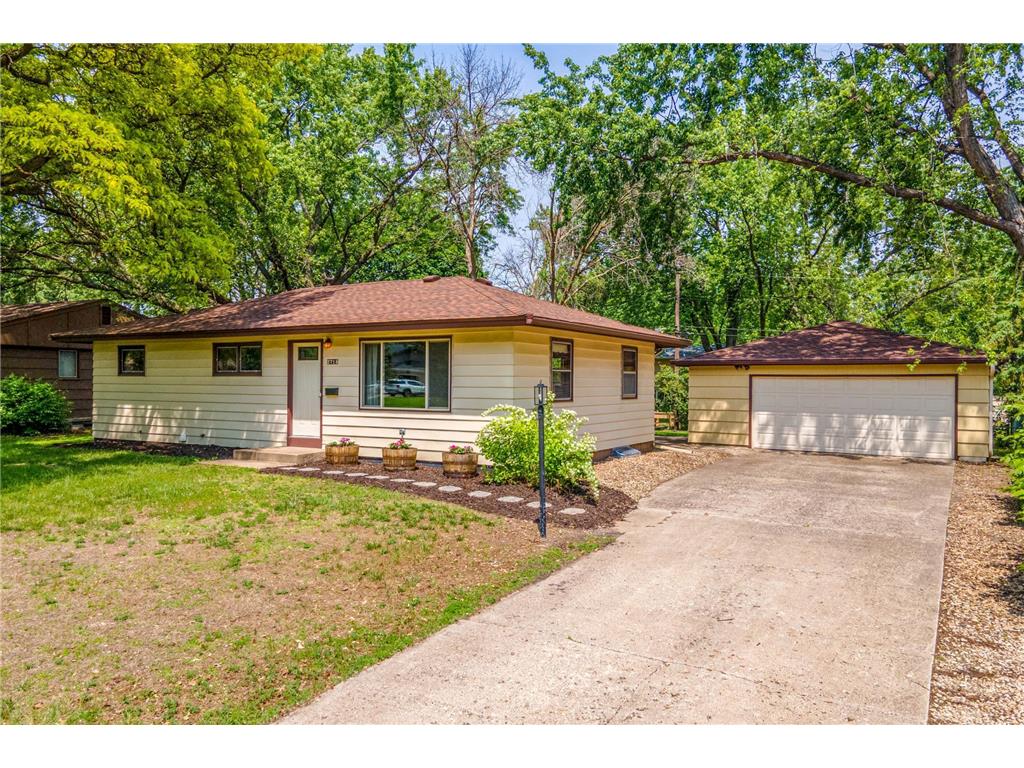 2718 63rd Avenue N Brooklyn Center MN 55430 6731555 image1