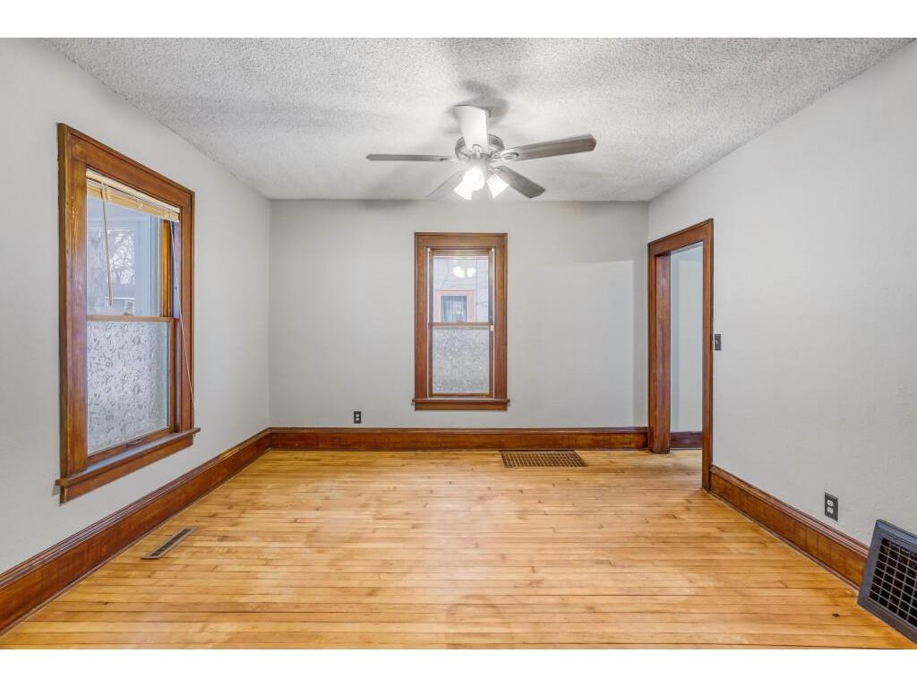 2718 Sheridan Avenue N Minneapolis MN 55411 7016644 image10