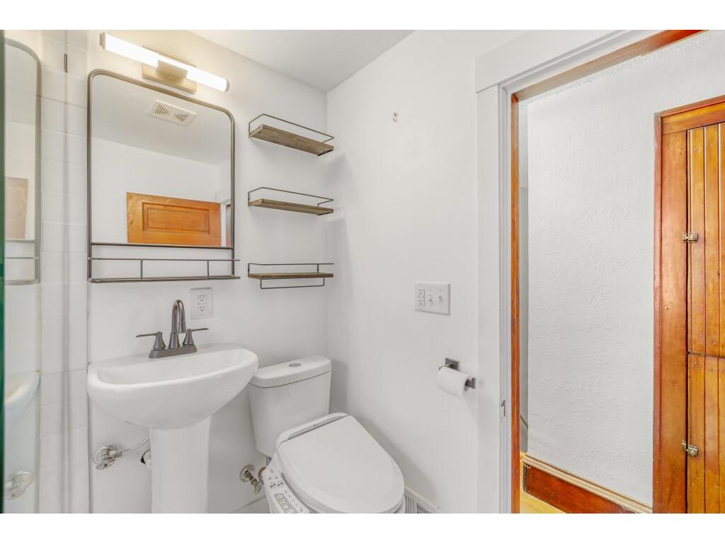 2718 Sheridan Avenue N Minneapolis MN 55411 7016644 image25