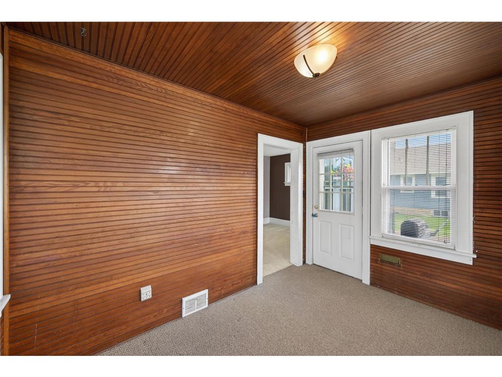 2719 16th Avenue E North Saint Paul MN 55109 7082525 image10