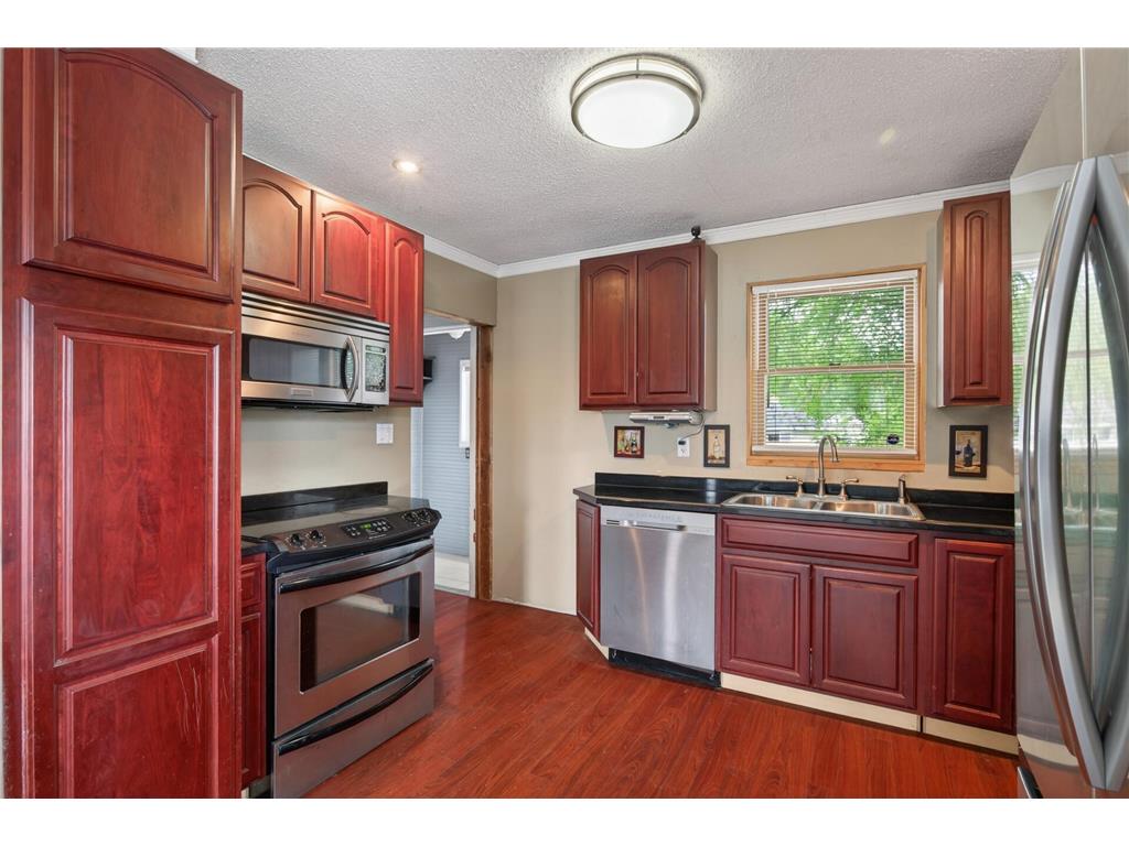 2719 16th Avenue E North Saint Paul MN 55109 7082525 image18