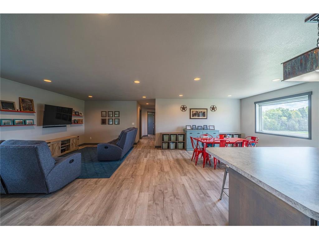 27196 Co Hwy 21 Detroit Lakes MN 56501 7006785 image12