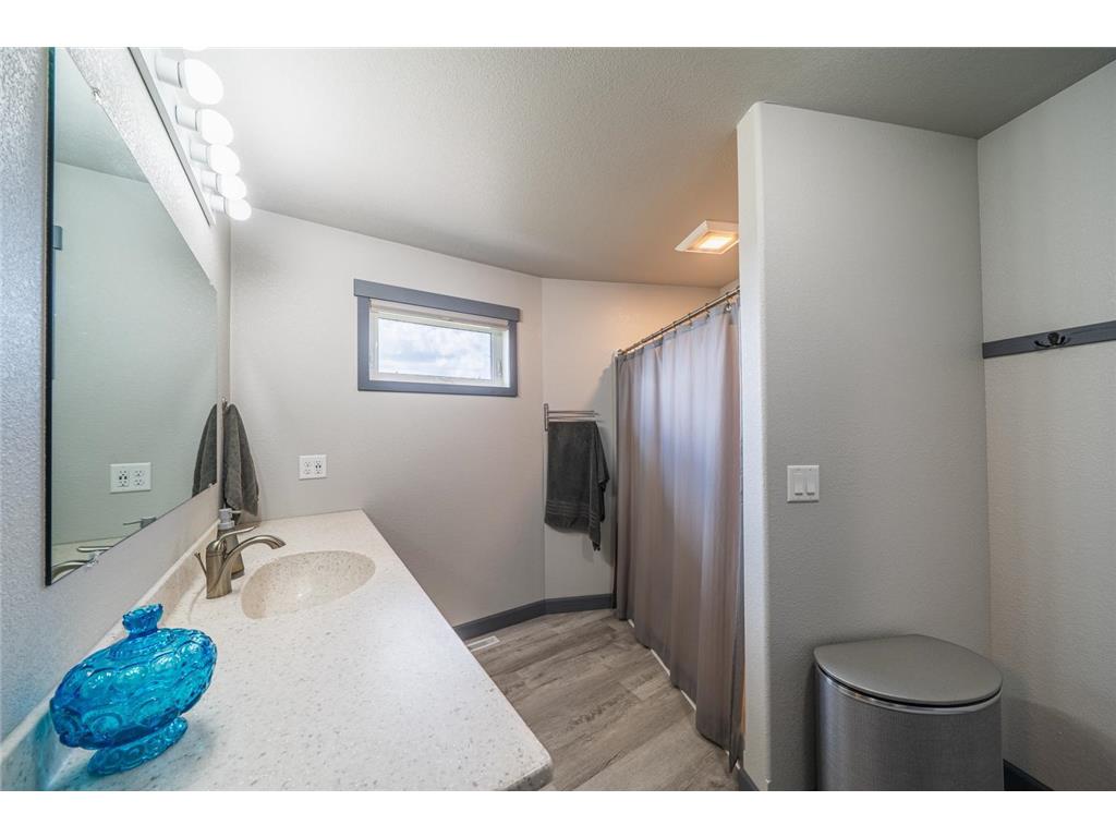 27196 Co Hwy 21 Detroit Lakes MN 56501 7006785 image16