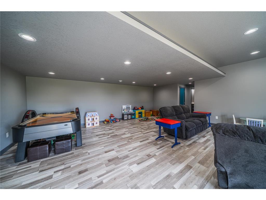 27196 Co Hwy 21 Detroit Lakes MN 56501 7006785 image22
