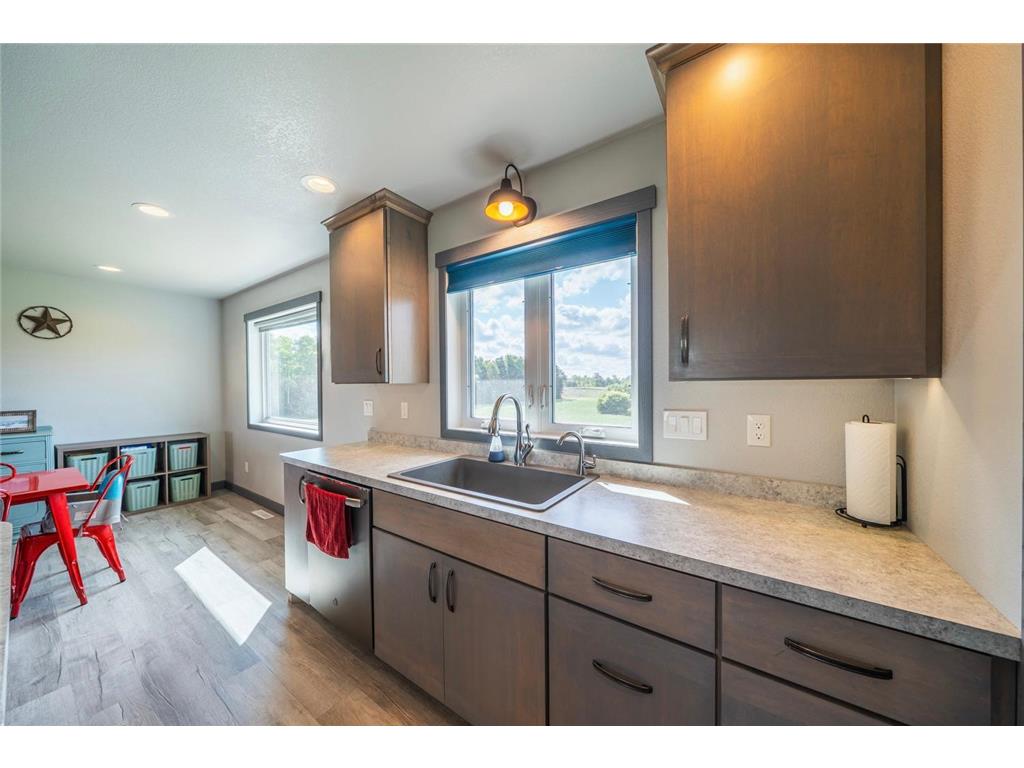 27196 Co Hwy 21 Detroit Lakes MN 56501 7006785 image9