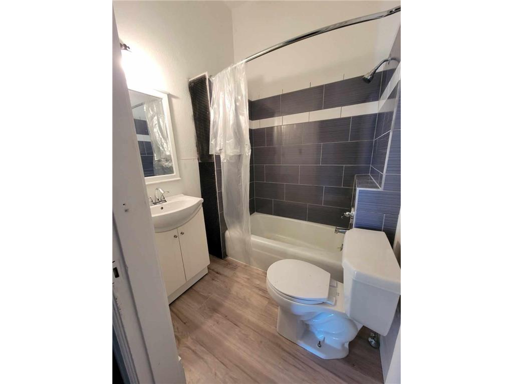 272 E 3rd Street Winona MN 55987 7018232 image15