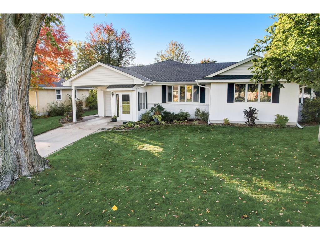 272 Roma Avenue Roseville MN 55113 6446875 image1