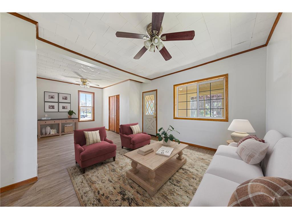 272 W Tyrone Street Le Center MN 56057 7068040 image5