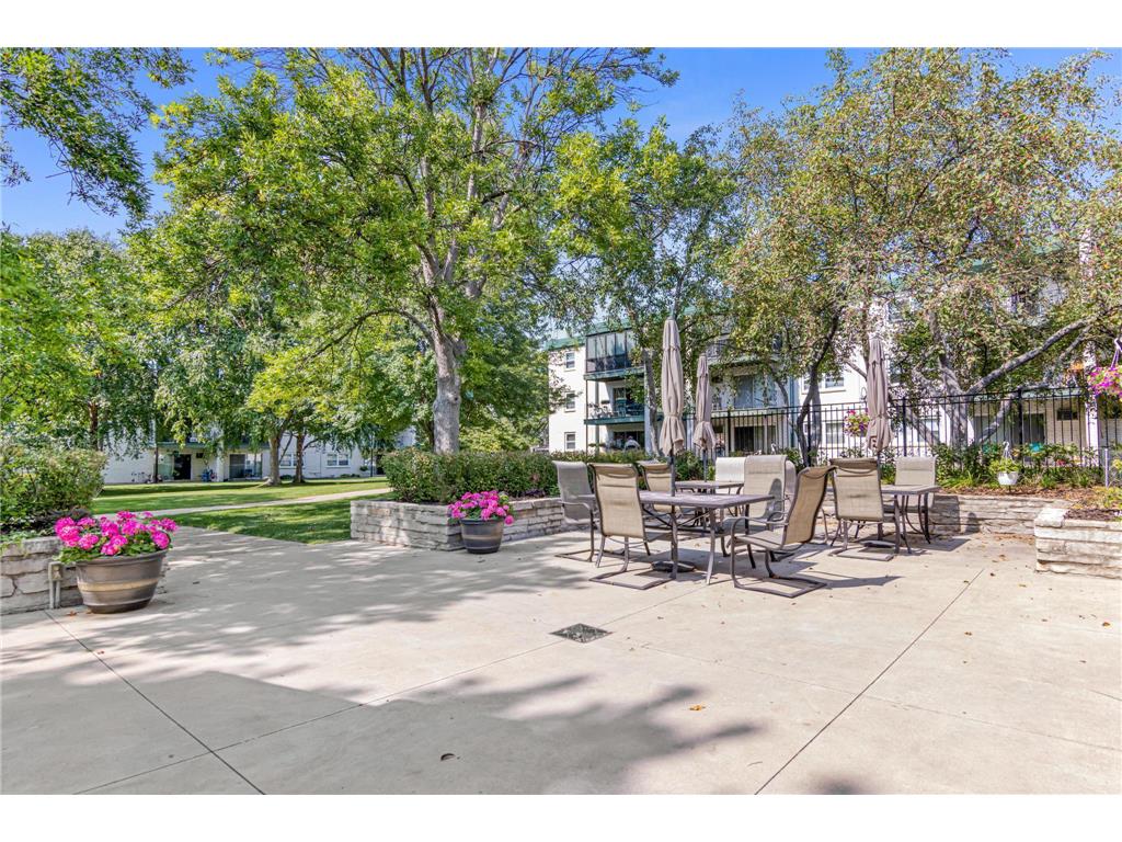 2720 Dale Street N #C114 Roseville MN 55113 7036491 image25
