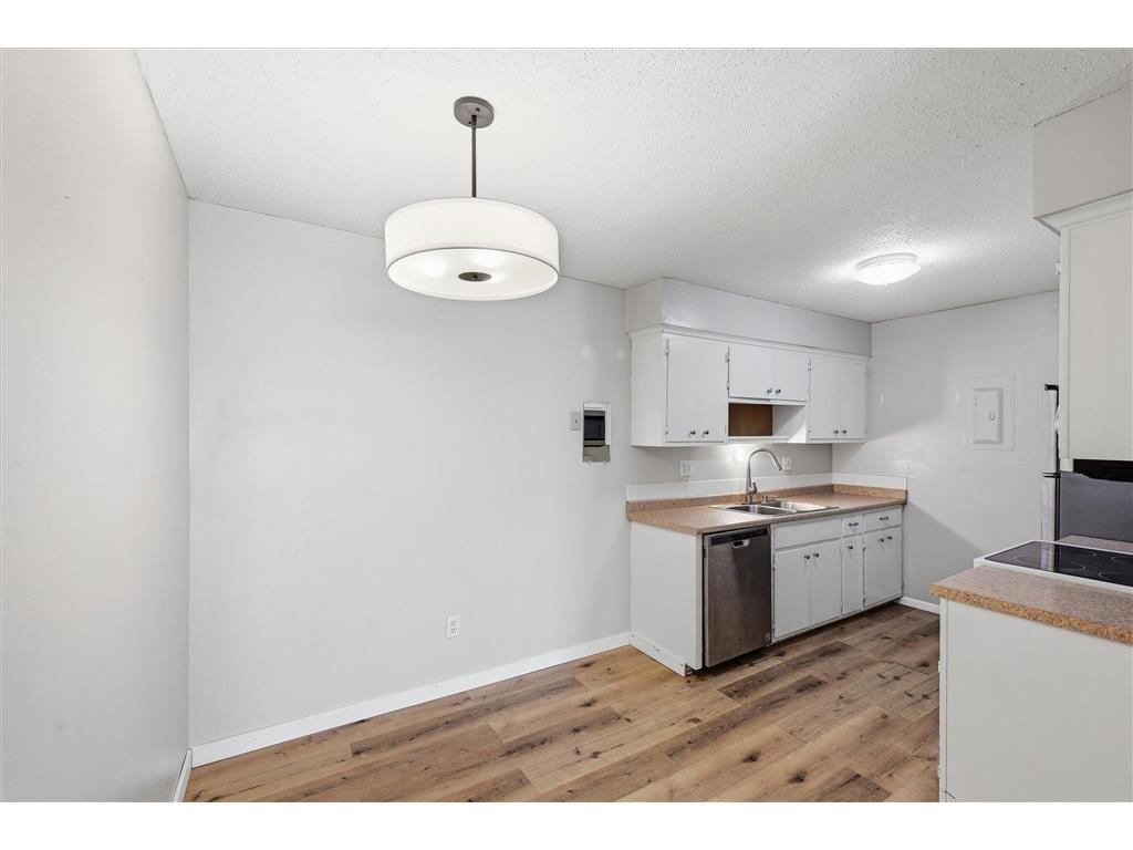 2720 Dale Street N #C114 Roseville MN 55113 7036491 image28