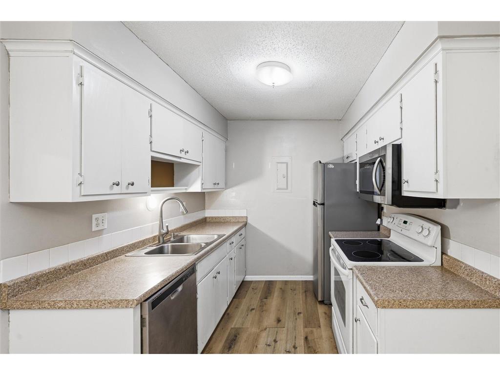 2720 Dale Street N #C114 Roseville MN 55113 7036491 image29