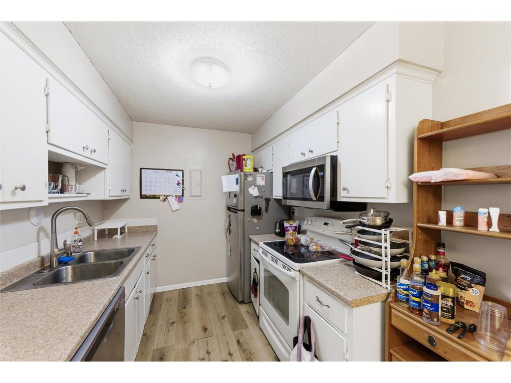 2720 Dale Street N #C114 Roseville MN 55113 7036491 image7