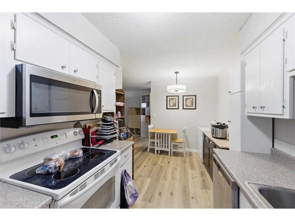 2720 Dale Street N #C114 Roseville MN 55113 7036491 image9