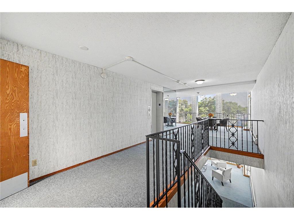 2720 Dale Street N #C313 Roseville MN 55113 7085476 image23
