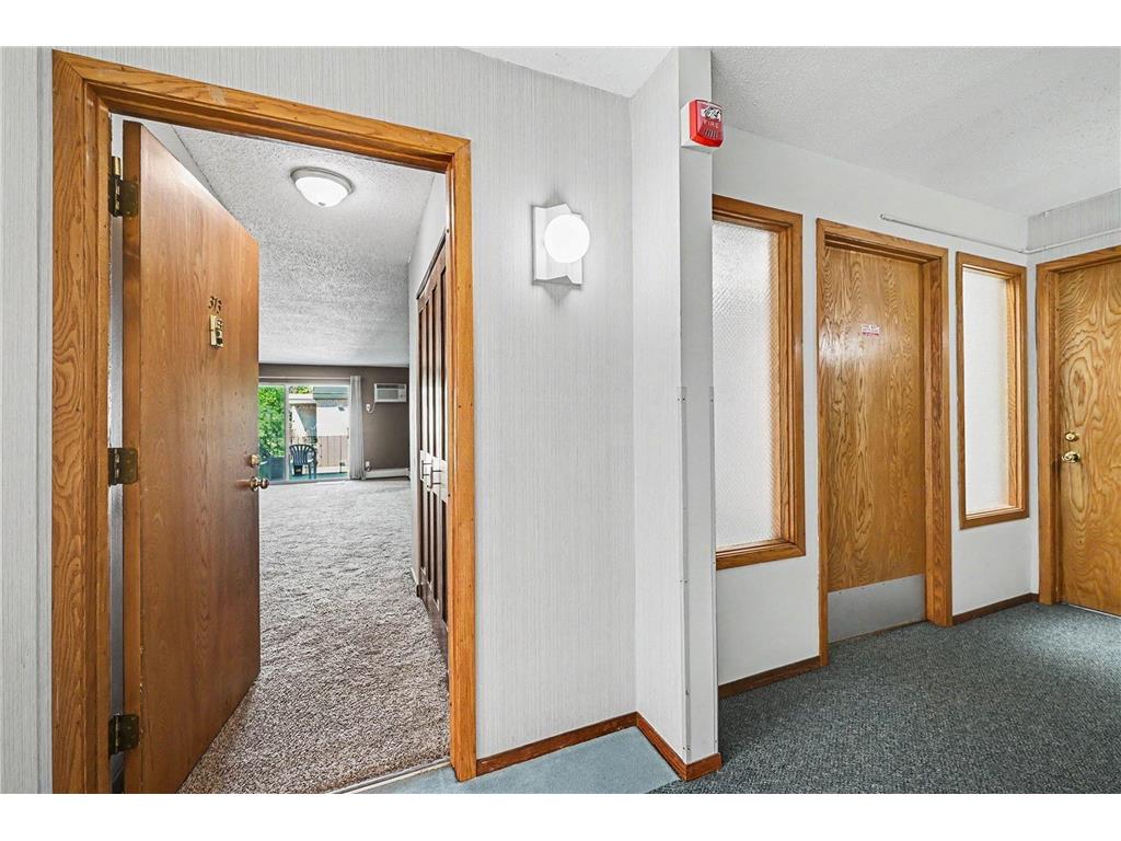 2720 Dale Street N #C313 Roseville MN 55113 7085476 image24