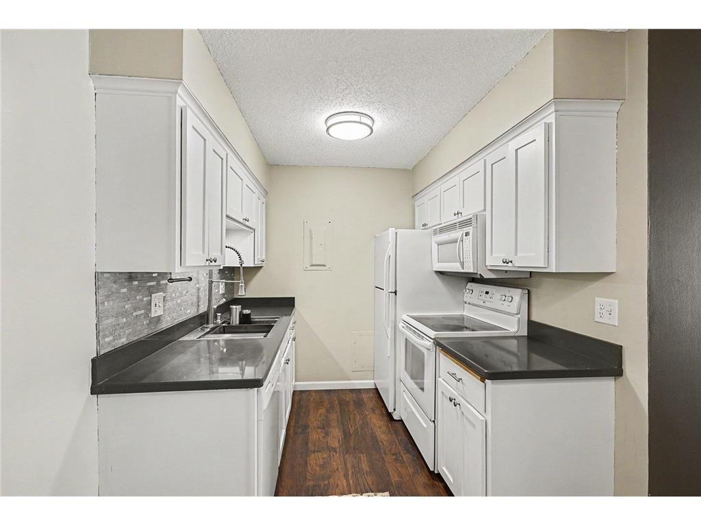 2720 Dale Street N #C313 Roseville MN 55113 7085476 image5