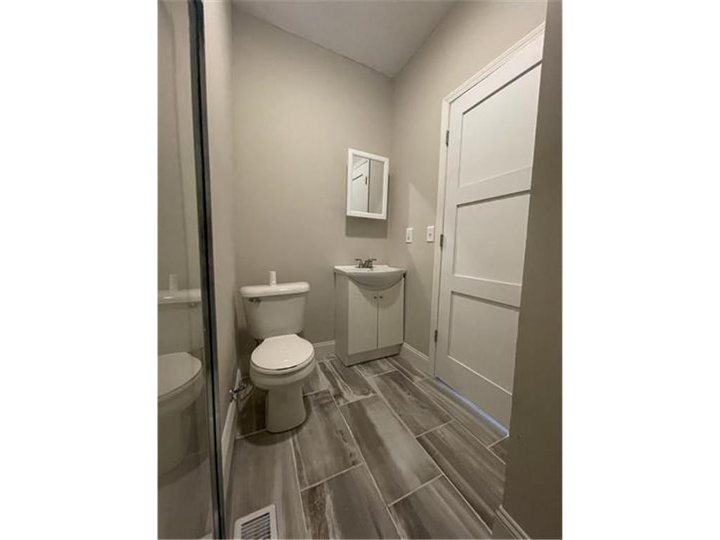 2720 Dupont Avenue S Minneapolis MN 55408 7076234 image8