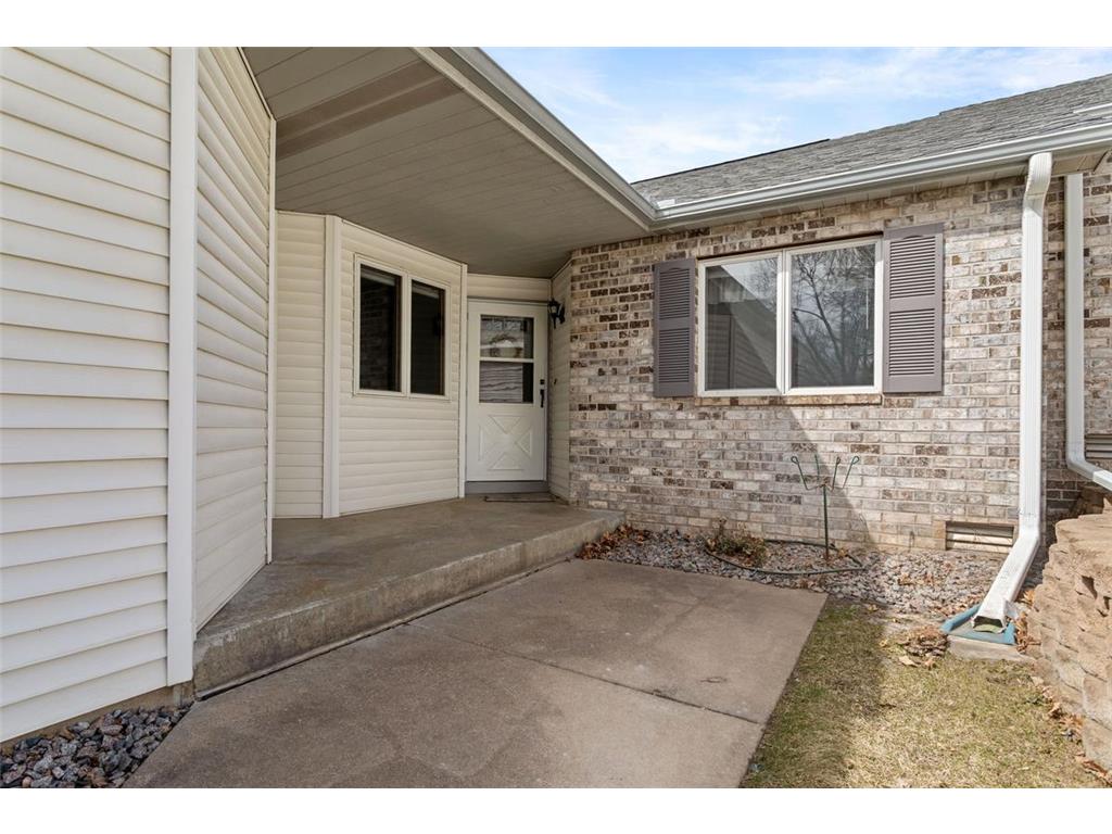 2720 Lake Court Drive #103 Mounds View MN 55112 7047574 image2