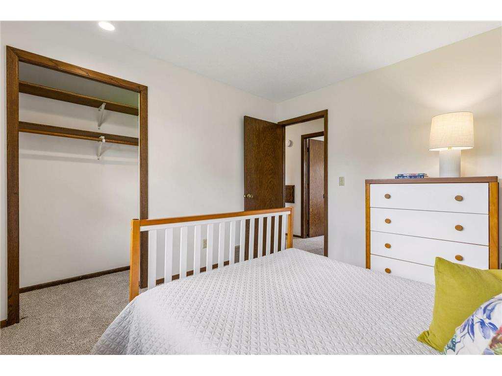 2720 Pineview Lane N Plymouth MN 55441 7028754 image16