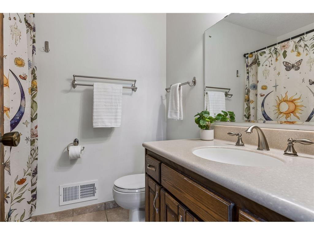 2720 Pineview Lane N Plymouth MN 55441 7028754 image17
